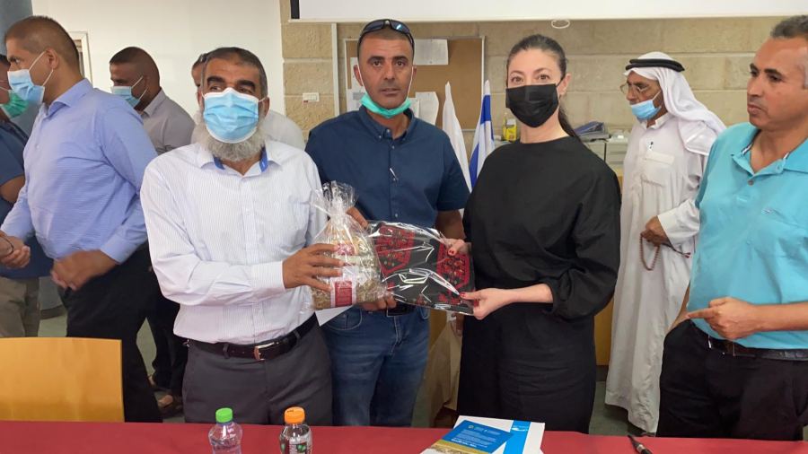 ميراف ميخائيلي في زيارة خاصة لقرية حورة 